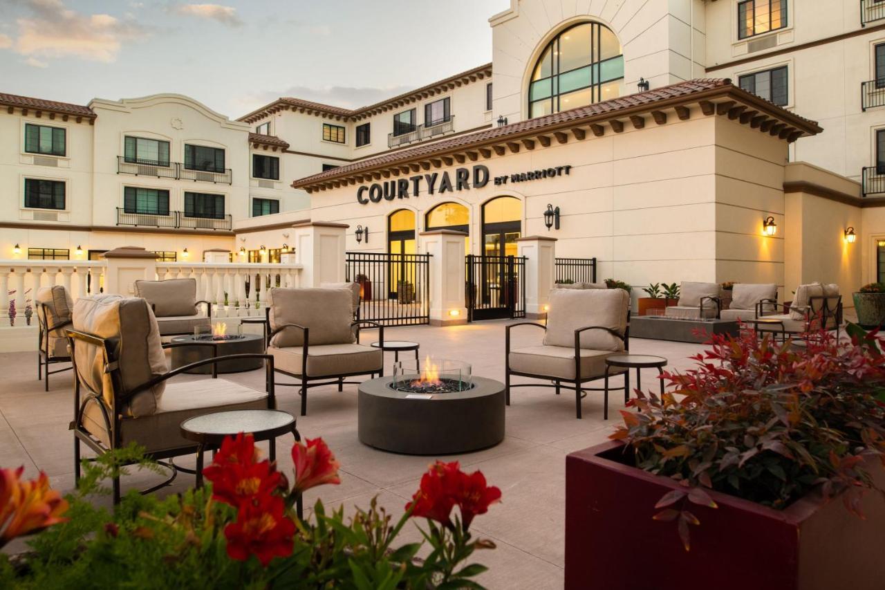 Hotel Courtyard By Marriott Santa Cruz Exterior foto
